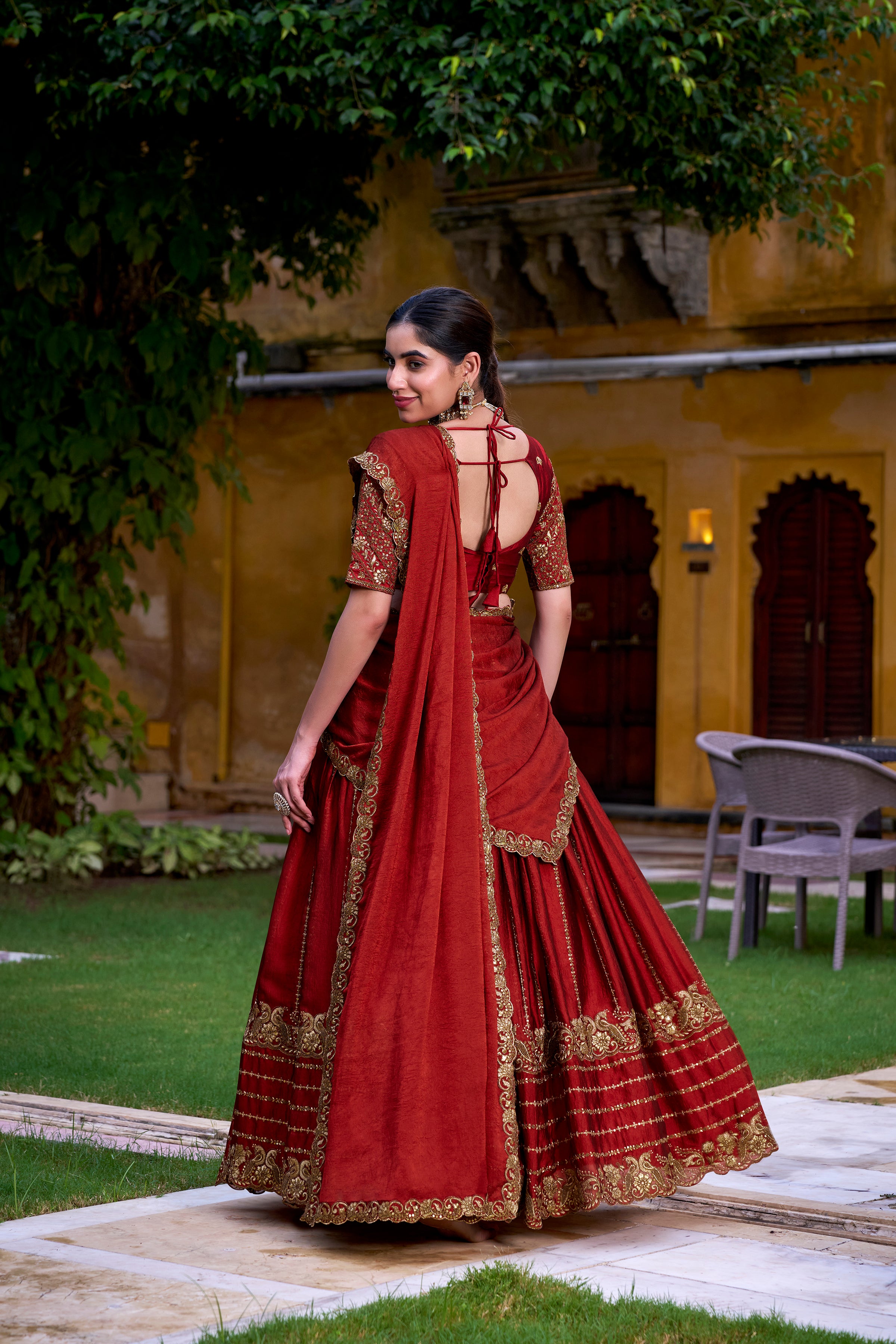 Nooriraah Lehenhga Choli