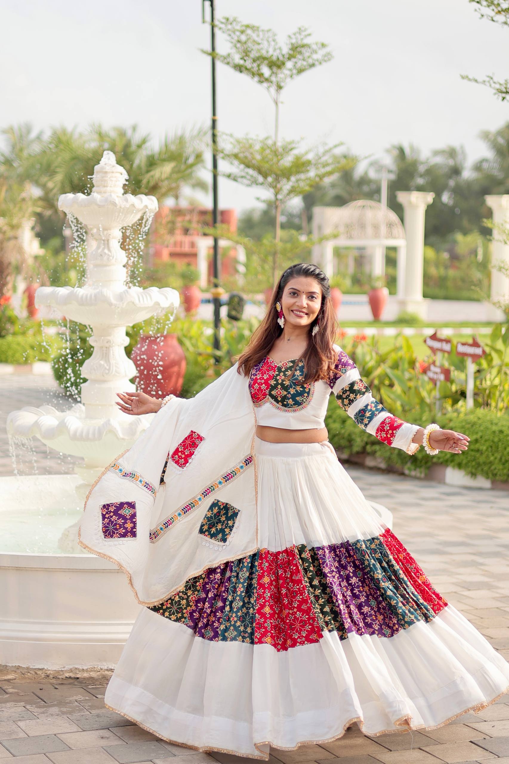 Kairavi Choli