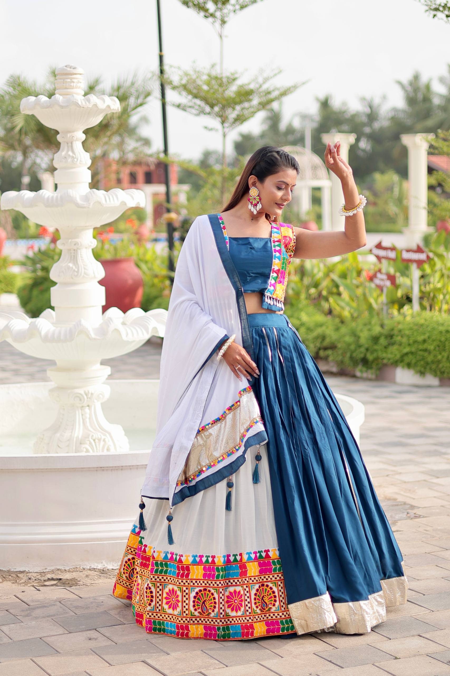 Reyara Choli