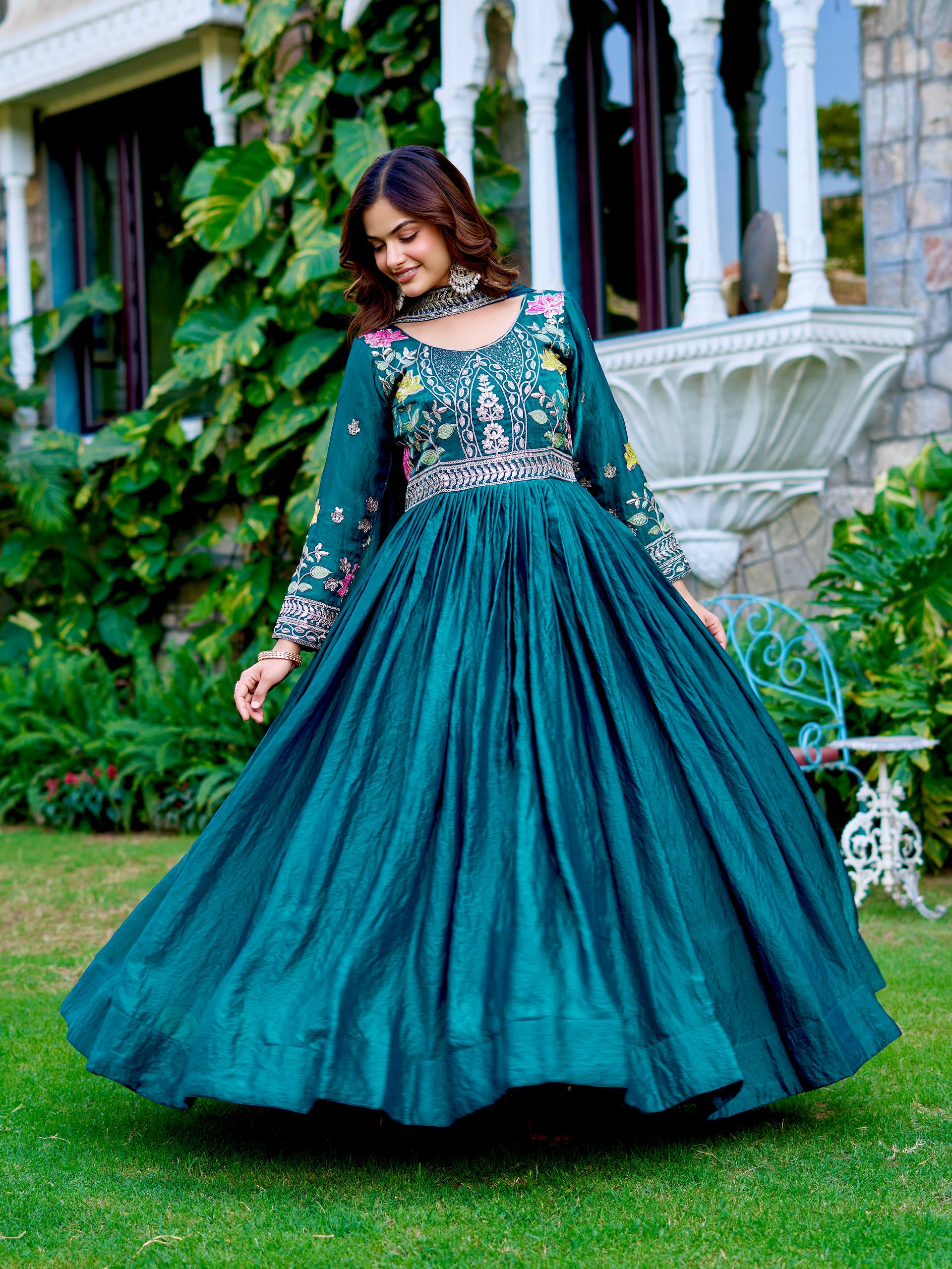 Zivara Gown Set